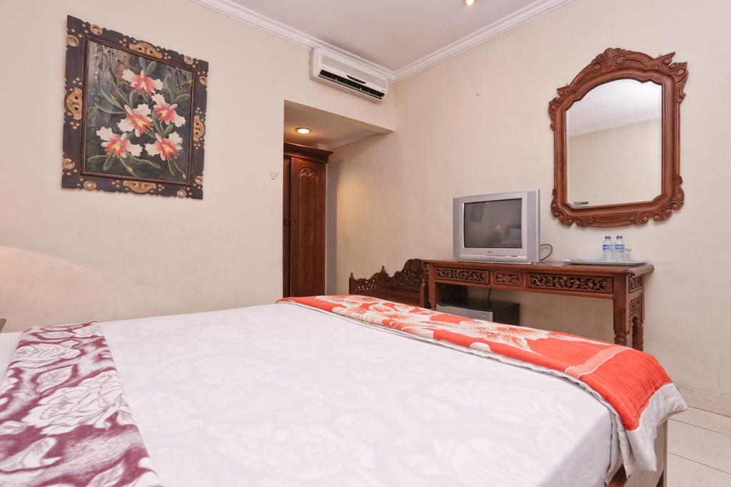 Reddoorz @ Legian Street Hotel Kuta  Exterior photo